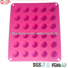 2015 New Product Non-stick Durable Silicone Cupcake Mold